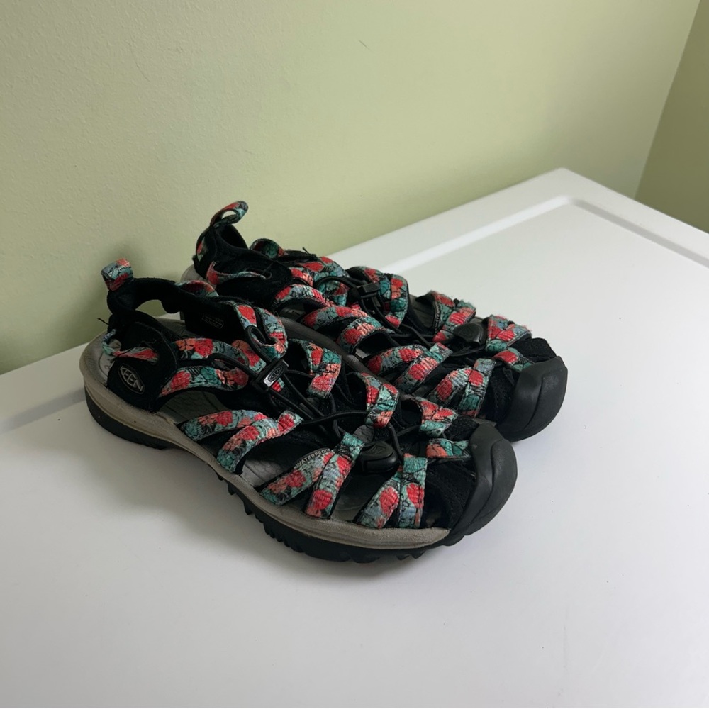 Keen Whisper Closed Toe Sport Sandals Womens 5 Black Multi Water Shoe